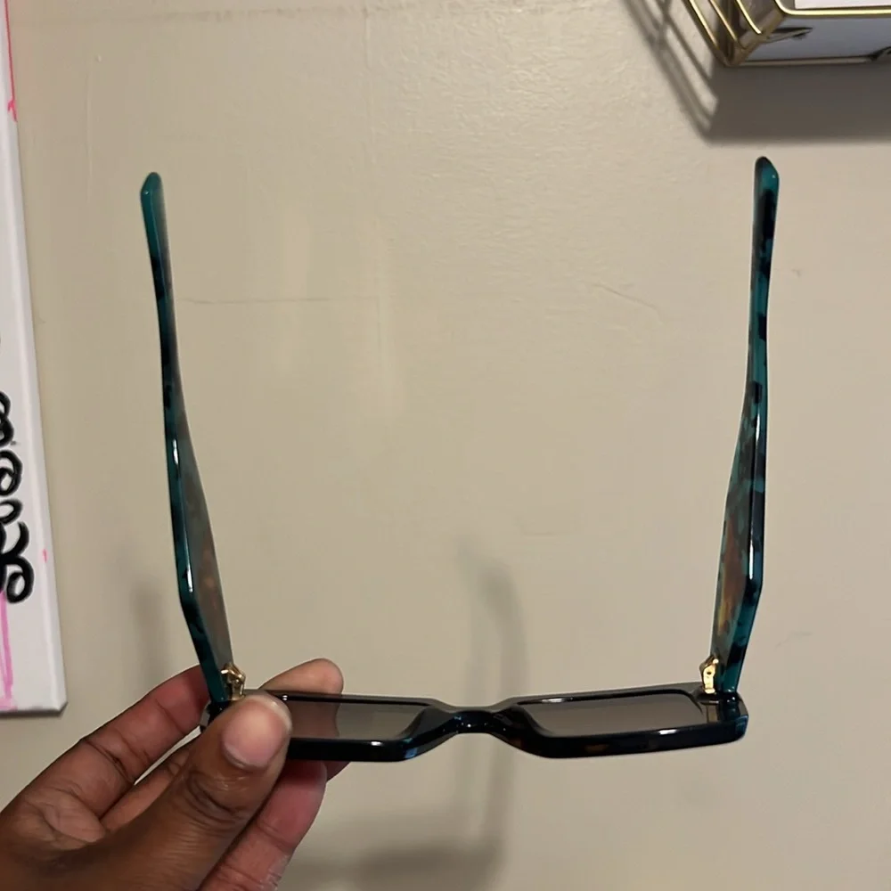 Authentic PRADA Sunglasses - Picture 5 of 5